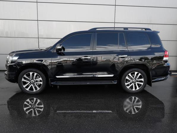Toyota Land Cruiser 200 Series Рестайлинг 2 с пробегом 2018 года, цена 6 899 000 рублей, 147829 км, внедорожник, Автокод Объявления