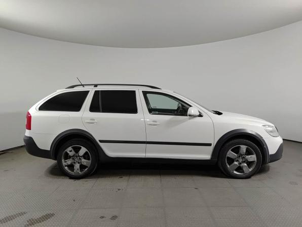 Skoda Octavia II (A5) Рестайлинг с пробегом 2012 года, цена 950 000 рублей, 398788 км, универсал, Автокод Объявления
