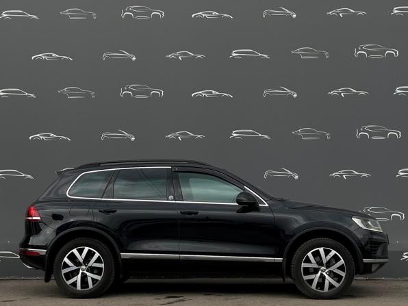 Volkswagen Touareg II Рестайлинг с пробегом 2017 года, цена 2 881 800 рублей, 183531 км, внедорожник, Автокод Объявления