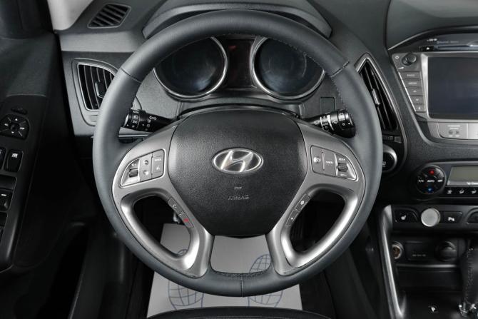 Hyundai ix35 I Рестайлинг с пробегом 2014 года, цена 1 359 000 рублей, 224300 км, внедорожник, Автокод Объявления