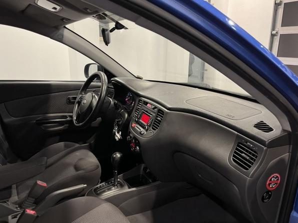 Kia Rio II Рестайлинг с пробегом 2011 года, цена 490 000 рублей, 242792 км, хэтчбек, Автокод Объявления