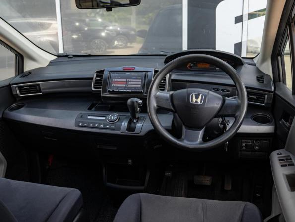 Honda Freed I с пробегом 2010 года, цена 1 050 000 рублей, 192101 км, компактвэн, Автокод Объявления