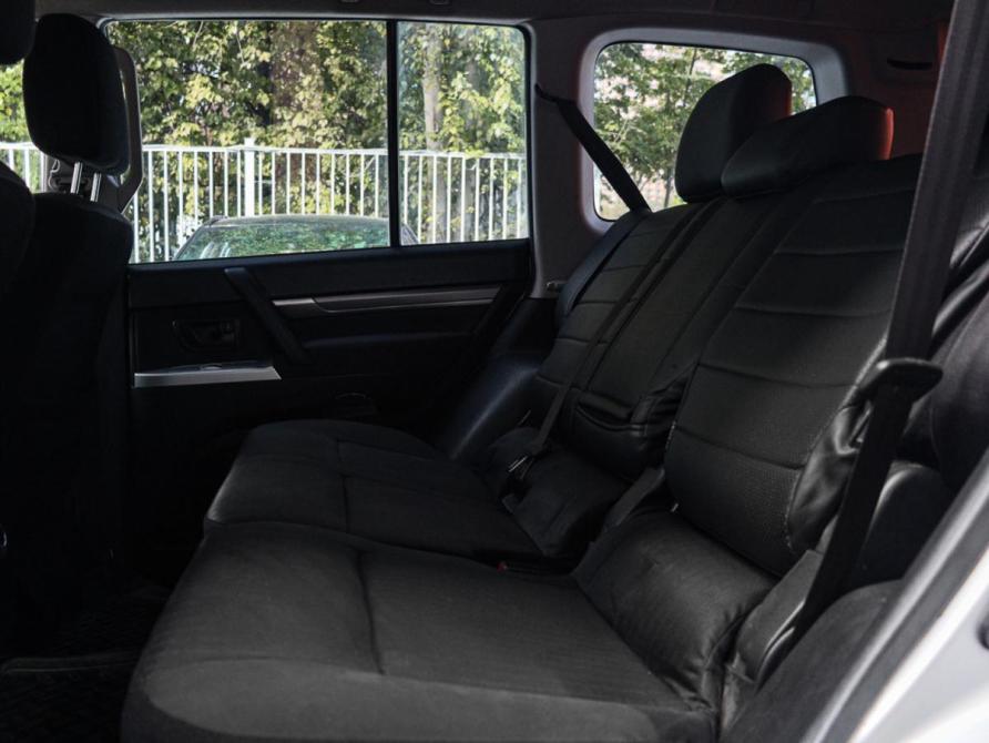 Mitsubishi Pajero IV Рестайлинг 1 Москва  - изображение 8