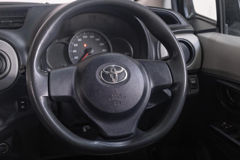 Toyota Vitz III (XP130) Томск  - изображение 13