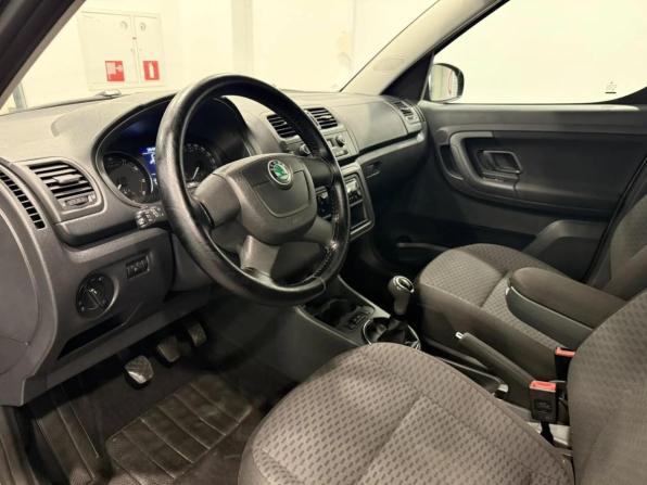 Skoda Roomster I Рестайлинг с пробегом 2012 года, цена 640 000 рублей, 143233 км, минивэн, Автокод Объявления