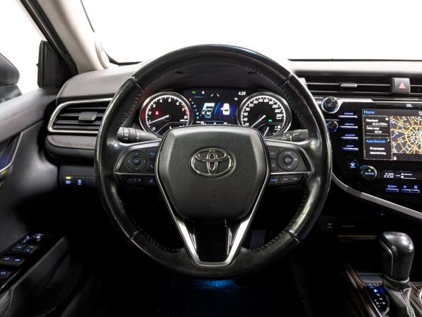 Toyota Camry VIII (XV70) с пробегом 2020 года, цена 2 665 000 рублей, 150000 км, седан, Автокод Объявления