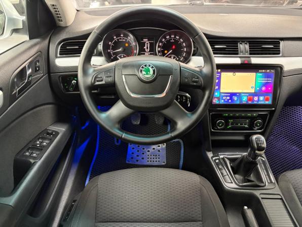 Skoda Superb II с пробегом 2011 года, цена 728 000 рублей, 221577 км, лифтбек, Автокод Объявления