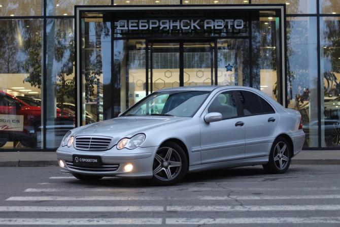 Mercedes-Benz C-Класс II (W203) Рестайлинг с пробегом 2006 года, цена 990 000 рублей, 427066 км, седан, Автокод Объявления