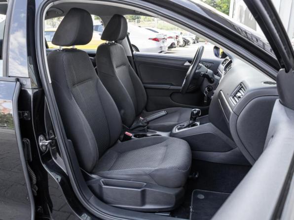 Volkswagen Jetta VI с пробегом 2014 года, цена 1 087 000 рублей, 216363 км, седан, Автокод Объявления