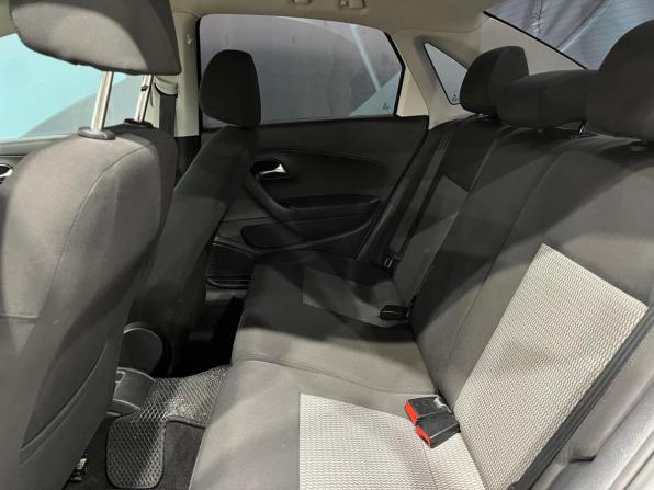 Volkswagen Polo V с пробегом 2013 года, цена 885 000 рублей, 107736 км, седан, Автокод Объявления