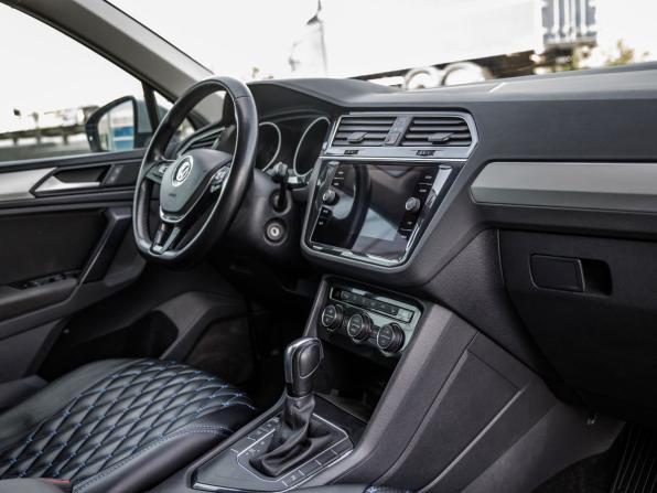 Volkswagen Tiguan II с пробегом 2019 года, цена 2 398 000 рублей, 76128 км, внедорожник, Автокод Объявления