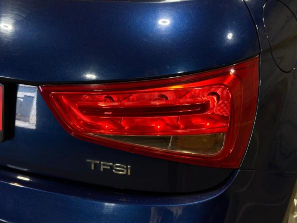 Audi A1 I (8X) с пробегом 2011 года, цена 1 100 000 рублей, 165903 км, хэтчбек, Автокод Объявления
