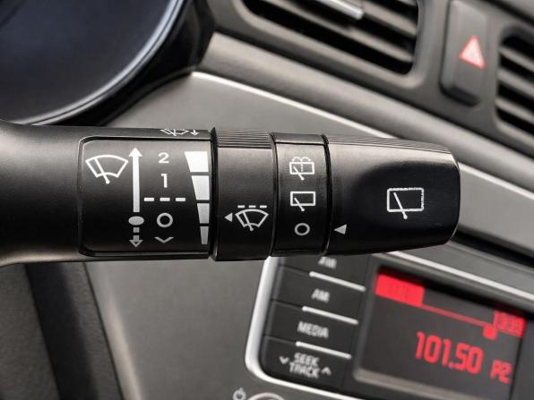 Kia Rio III Рестайлинг с пробегом 2017 года, цена 1 217 000 рублей, 77224 км, хэтчбек, Автокод Объявления