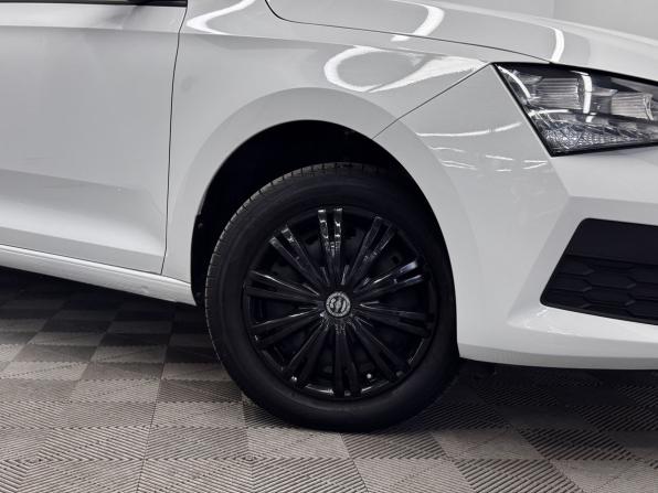 Skoda Rapid II с пробегом 2021 года, цена 1 630 000 рублей, 66706 км, лифтбек, Автокод Объявления