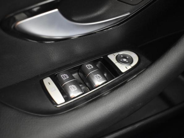Mercedes-Benz E-Класс V (W213 S213 C238) с пробегом 2019 года, цена 2 772 900 рублей, 130025 км, седан, Автокод Объявления