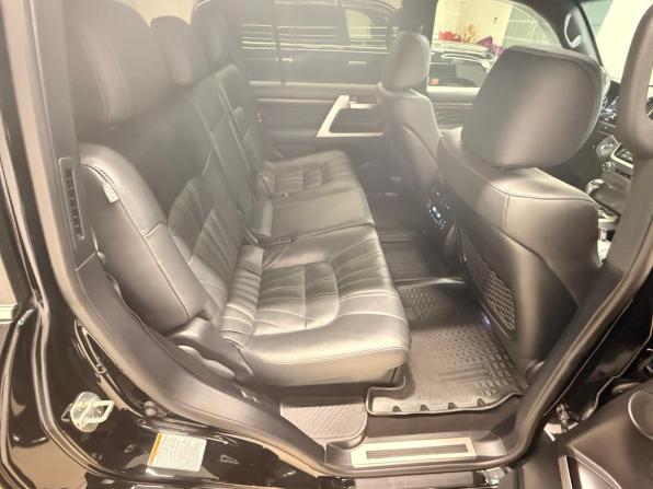 Toyota Land Cruiser 200 Series Рестайлинг 2 с пробегом 2019 года, цена 8 500 000 рублей, 86241 км, внедорожник, Автокод Объявления