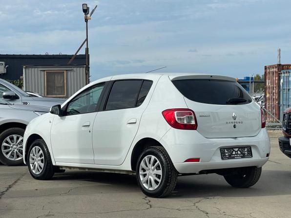 Renault Sandero II Рестайлинг с пробегом 2019 года, цена 920 000 рублей, 98770 км, хэтчбек, Автокод Объявления