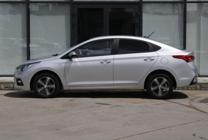 Hyundai Solaris II с пробегом 2019 года, цена 1 575 000 рублей, 57259 км, седан, Автокод Объявления