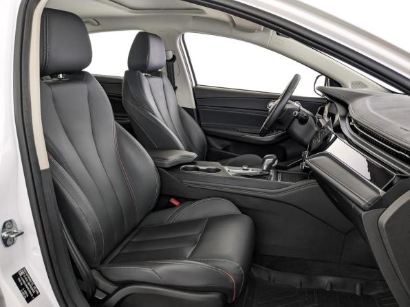 Omoda S5 с пробегом 2023 года, цена 1 625 000 рублей, 14822 км, седан, Автокод Объявления