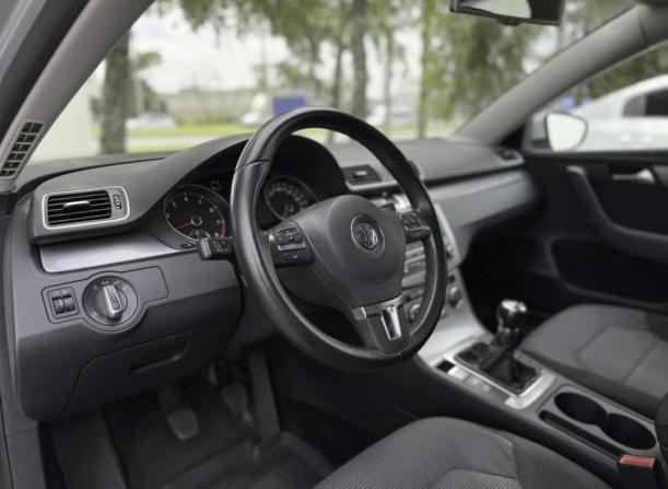 Volkswagen Passat B7 с пробегом 2011 года, цена 1 490 000 рублей, 114650 км, седан, Автокод Объявления