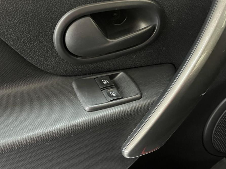 Renault Logan II Рестайлинг Курск  - изображение 13