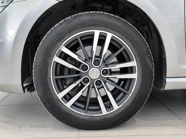 Volkswagen Golf VII с пробегом 2013 года, цена 1 499 000 рублей, 134627 км, хэтчбек, Автокод Объявления