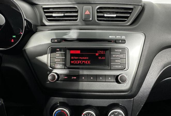 Kia Rio III Рестайлинг с пробегом 2015 года, цена 860 000 рублей, 180428 км, седан, Автокод Объявления