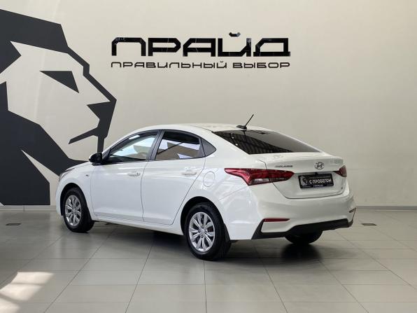 Hyundai Solaris II с пробегом 2017 года, цена 1 349 900 рублей, 120000 км, седан, Автокод Объявления