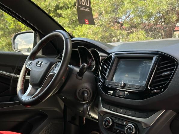 Lada (ВАЗ) Vesta I с пробегом 2021 года, цена 1 319 000 рублей, 92033 км, седан, Автокод Объявления