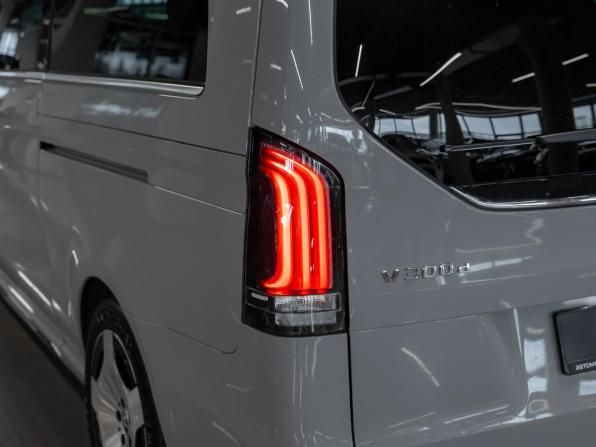 Mercedes-Benz V-Класс III (W447) Рестайлинг 2 с пробегом 2025 года, цена 13 790 000 рублей, 29 км, минивэн, Автокод Объявления
