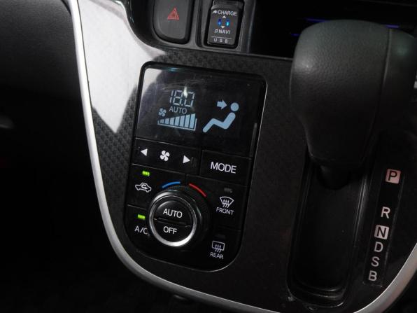 Daihatsu Move VI Рестайлинг с пробегом 2017 года, цена 899 000 рублей, 117697 км, микровэн, Автокод Объявления