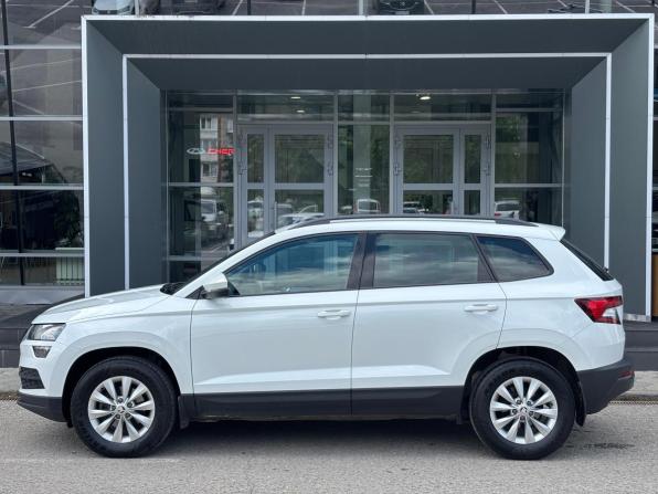 Skoda Karoq I с пробегом 2020 года, цена 2 090 000 рублей, 136181 км, внедорожник, Автокод Объявления