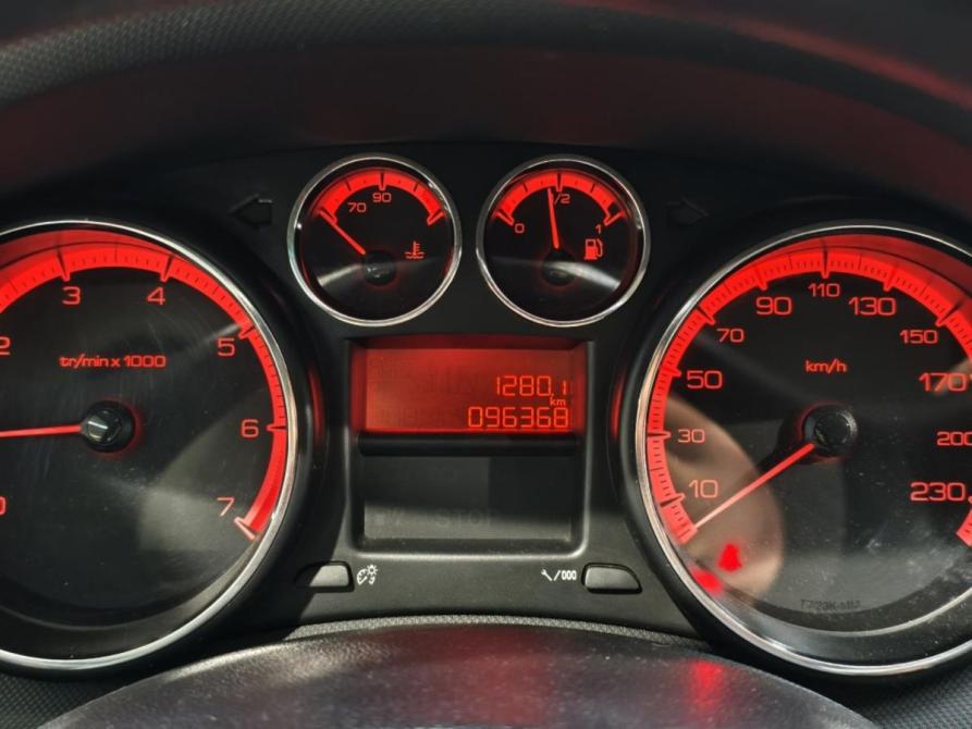 Peugeot 308 I Рестайлинг Курск  - изображение 10