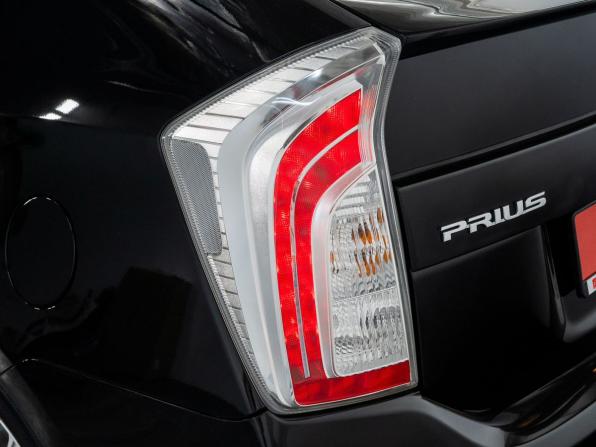 Toyota Prius III Рестайлинг (XW30) с пробегом 2012 года, цена 1 215 300 рублей, 178392 км, лифтбек, Автокод Объявления