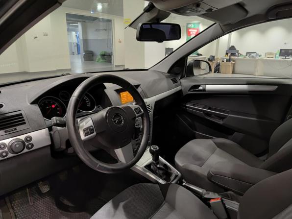 Opel Astra H Рестайлинг с пробегом 2011 года, цена 497 000 рублей, 183859 км, седан, Автокод Объявления