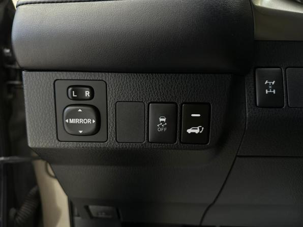 Toyota RAV4 IV (XA40) с пробегом 2013 года, цена 1 990 000 рублей, 124531 км, внедорожник, Автокод Объявления