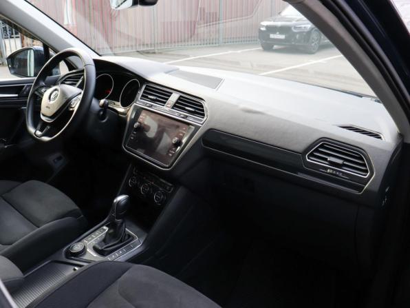 Volkswagen Tiguan II с пробегом 2017 года, цена 2 197 000 рублей, 218065 км, внедорожник, Автокод Объявления