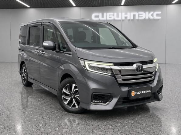 Honda Stepwgn V Рестайлинг с пробегом 2019 года, цена 2 149 000 рублей, 98500 км, минивэн, Автокод Объявления