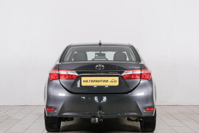 Toyota Corolla XI (E160 E170 E180) Рестайлинг 1 с пробегом 2017 года, цена 1 549 000 рублей, 104000 км, седан, Автокод Объявления