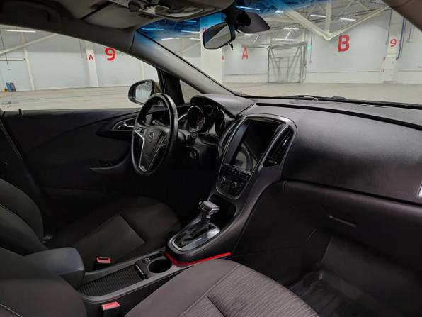 Opel Astra J Рестайлинг с пробегом 2012 года, цена 759 000 рублей, 226576 км, седан, Автокод Объявления