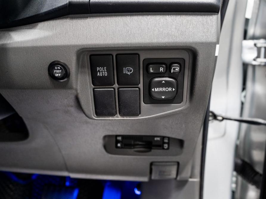 Toyota Prius III (XW30) Чита  - изображение 13