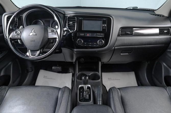Mitsubishi Outlander III Рестайлинг 2 с пробегом 2016 года, цена 2 059 000 рублей, 198213 км, внедорожник, Автокод Объявления