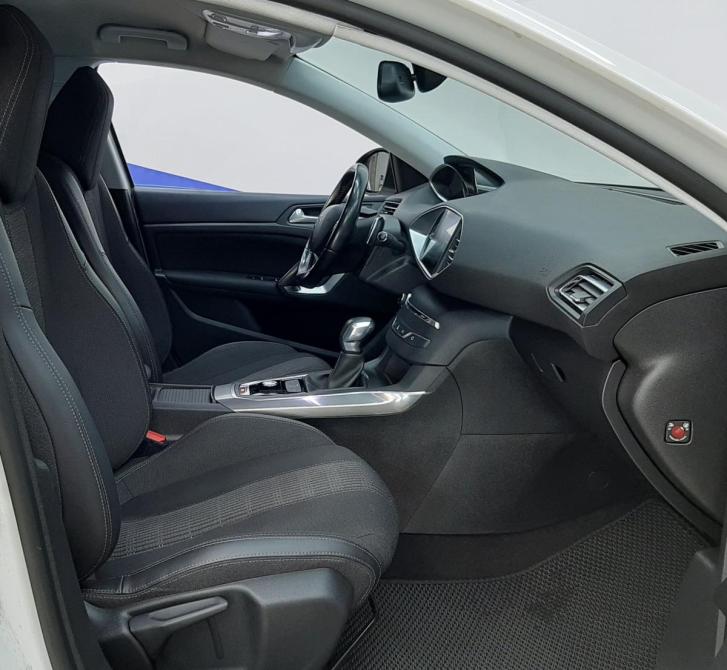 Peugeot 308 II Рестайлинг Москва  - изображение 10