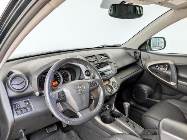 Toyota Ractis II с пробегом 2011 года, цена 1 540 000 рублей, 118930 км, хэтчбек, Автокод Объявления