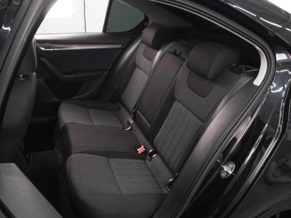 Skoda Octavia III (A7) с пробегом 2017 года, цена 1 864 000 рублей, 170008 км, лифтбек, Автокод Объявления