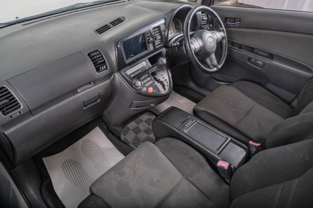 Toyota Wish I Рестайлинг Томск  - изображение 15