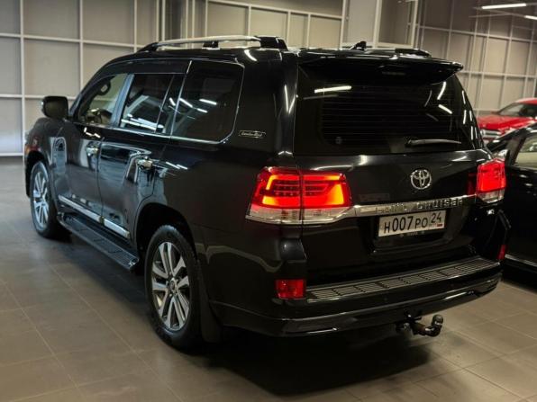Toyota Land Cruiser 200 Series Рестайлинг 2 с пробегом 2017 года, цена 5 597 000 рублей, 249000 км, внедорожник, Автокод Объявления