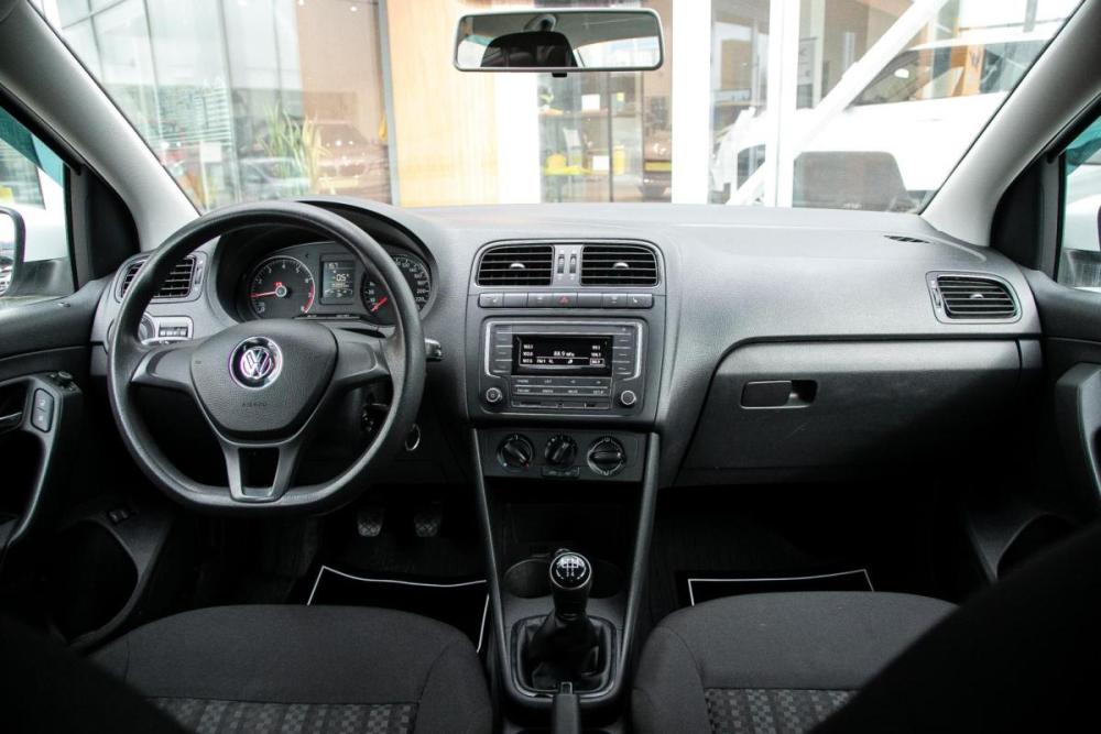 Volkswagen Polo V Рестайлинг Иркутск  - изображение 14