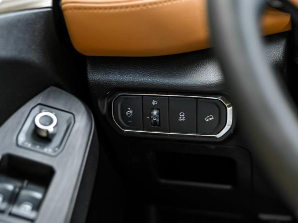Haval Jolion I с пробегом 2021 года, цена 1 860 000 рублей, 31355 км, внедорожник, Автокод Объявления