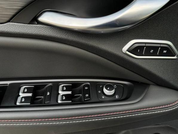 Geely Tugella I Рестайлинг с пробегом 2023 года, цена 2 727 000 рублей, 59367 км, внедорожник, Автокод Объявления